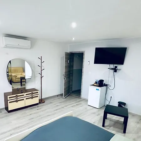 Et Sdd Privees Dans Maison Partagee Avec Des Residents